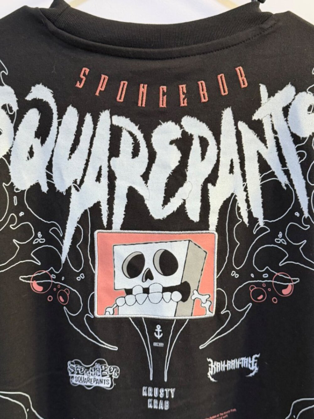 Nickelodeon SpongeBob SquarePants Skeleton Metal Graphic T-Shirt Black Large NWT - Picture 10 of 11